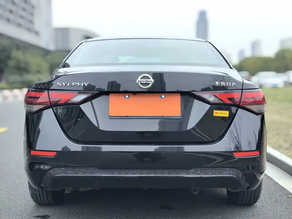 NISSAN SYLPHY 2021