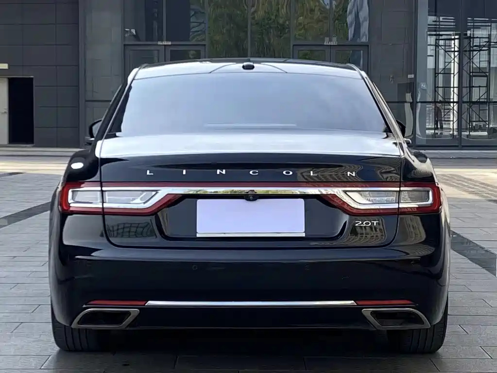 LINCOLN CONTINENTAL 2017