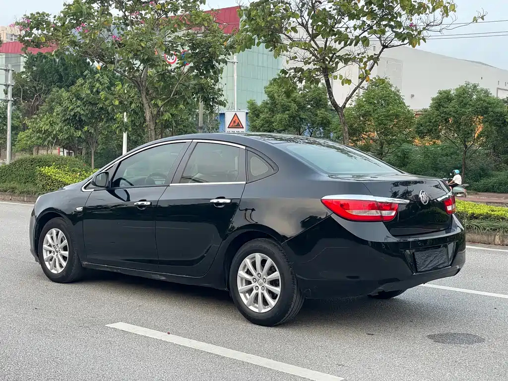 BUICK EXCELLE 2013