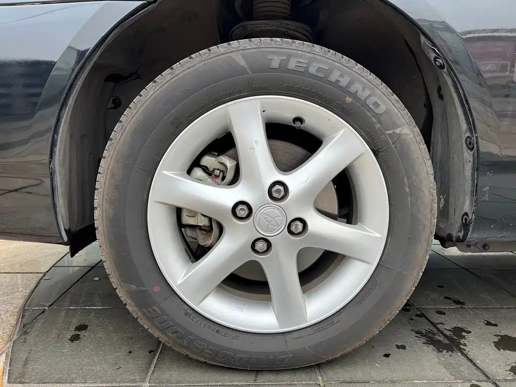 TOYOTA COROLLA 2012