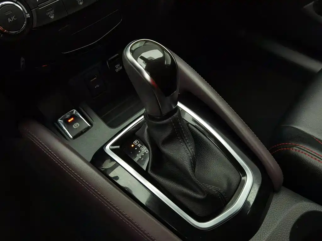 NISSAN QASHQAI 2021