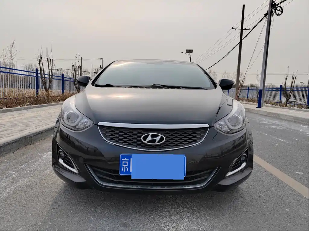 HYUNDAI ELANTRA 2017