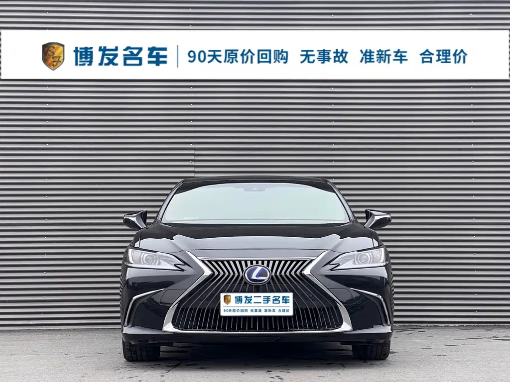 LEXUS ES 2019