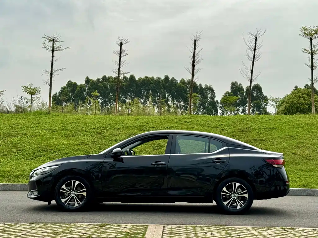 NISSAN SYLPHY 2021