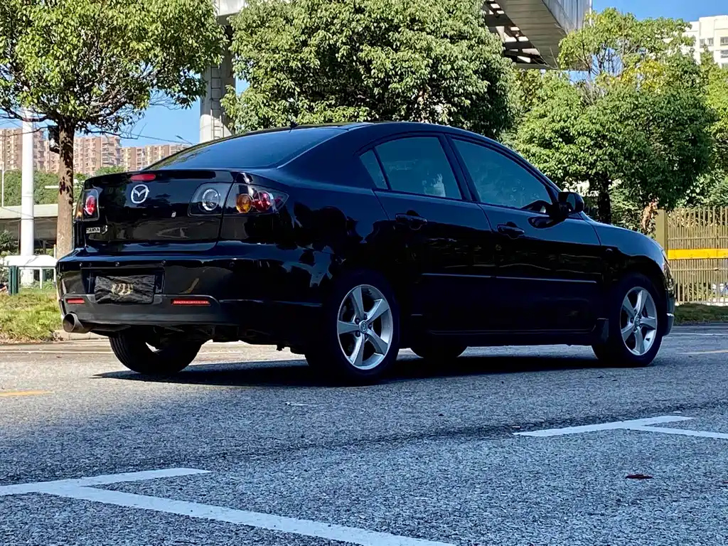 MAZDA 3 2009
