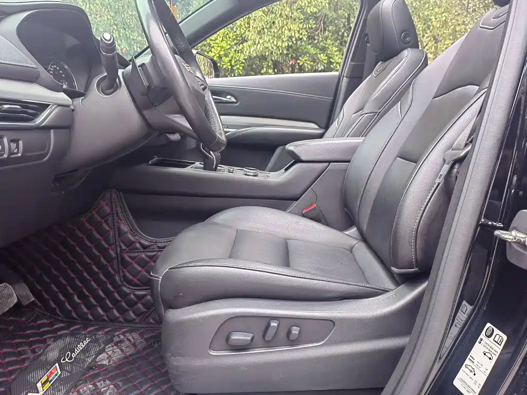 CADILLAC XT4 2019