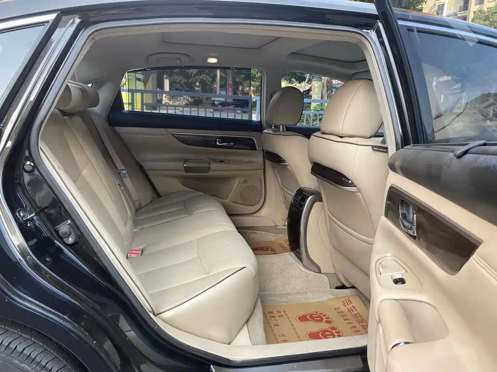 NISSAN TEANA 2015