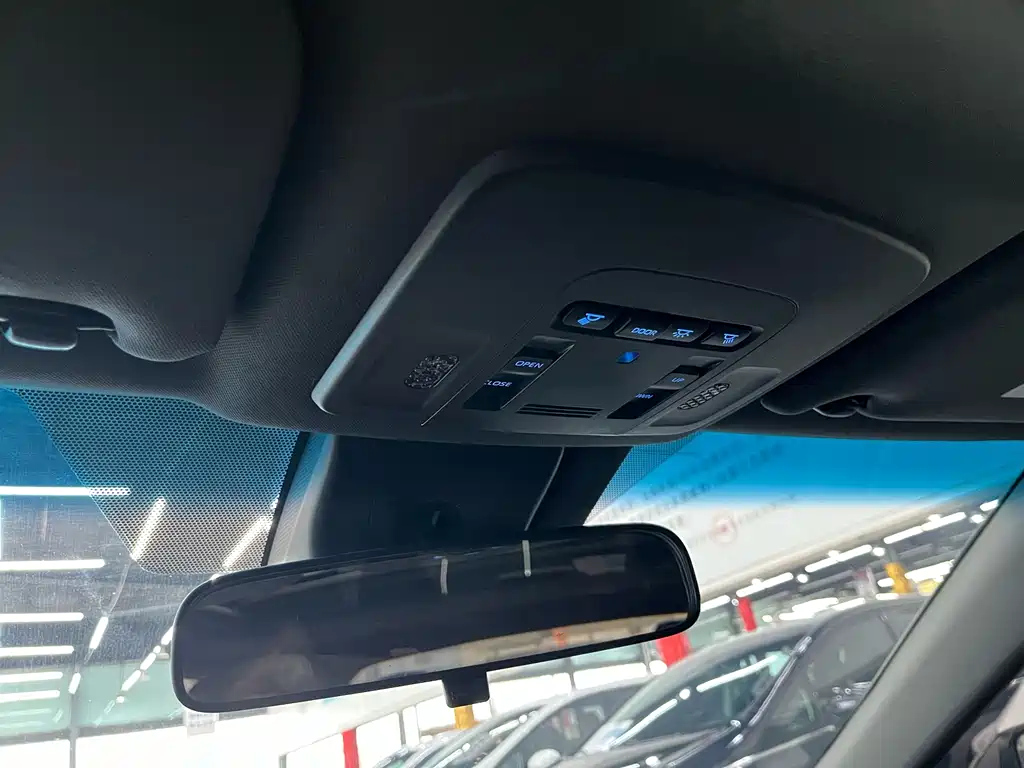 TOYOTA AVALON 2021
