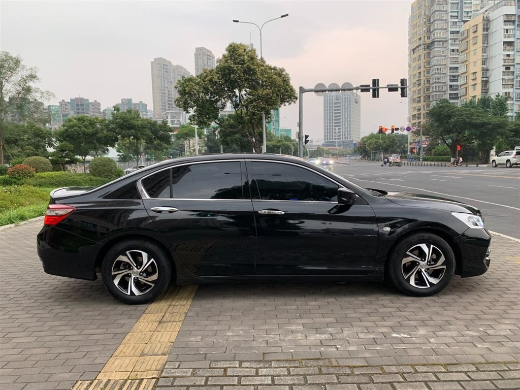 HONDA ACCORD 2016