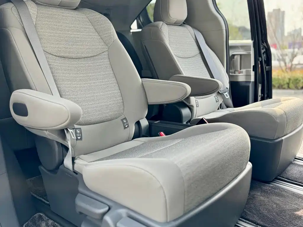 TOYOTA SIENNA SIENNA 2024
