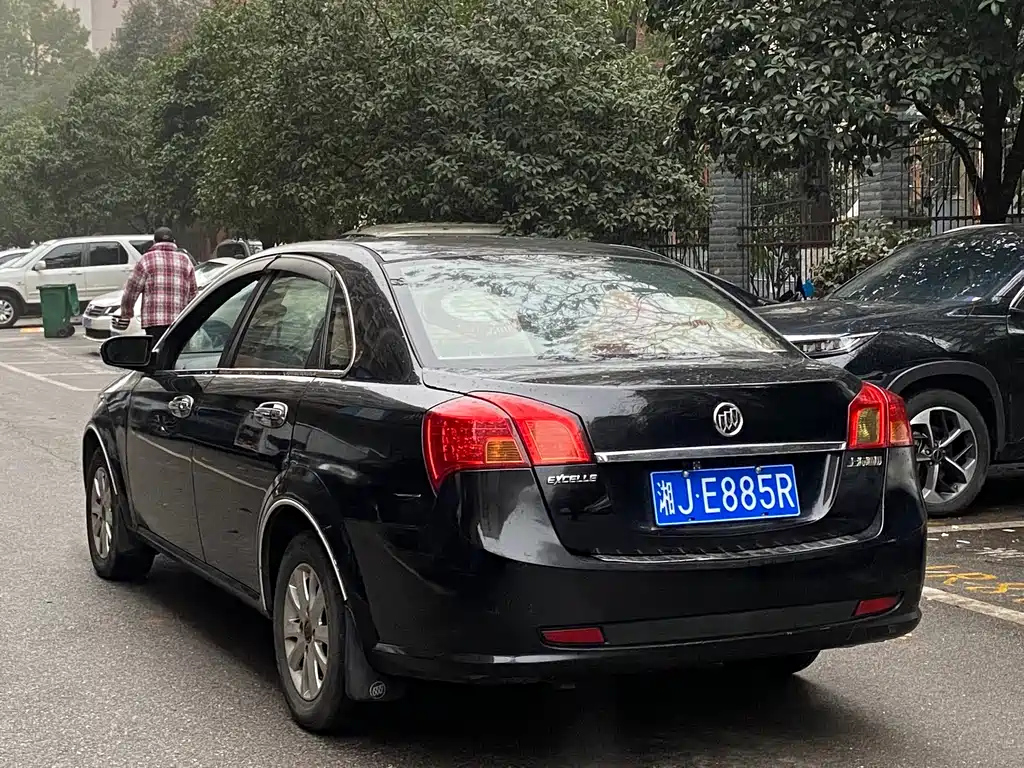 BUICK EXCELLE 2012