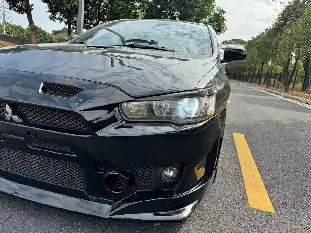 MITSUBISHI LANCER EX 2013