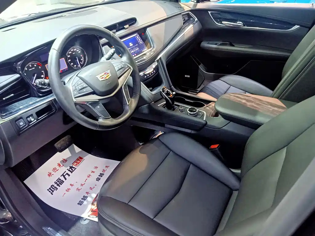 CADILLAC XT5 2021