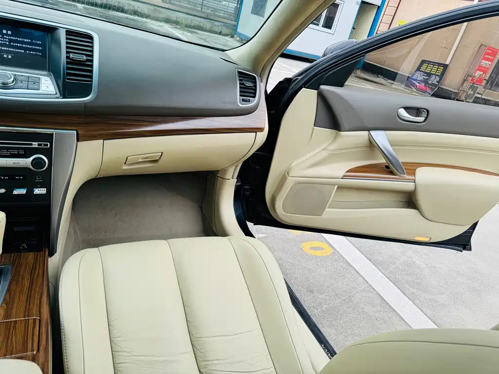 NISSAN TEANA 2012