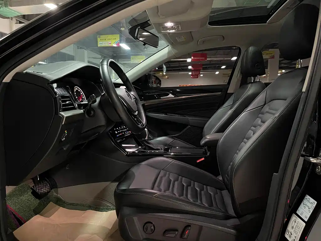 VOLKSWAGEN PASSAT 2021