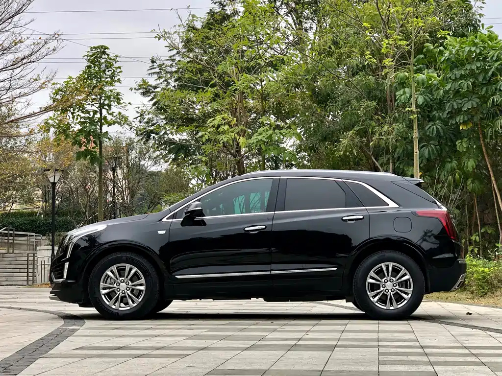CADILLAC XT5 2020