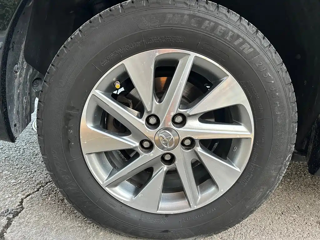 TOYOTA ALPHARD 2015