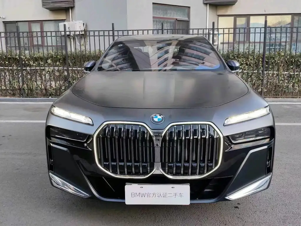 BMW 7-SERIES 2023