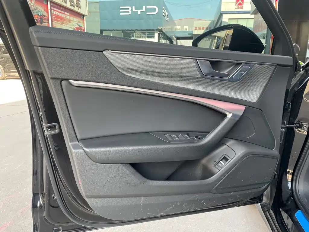 AUDI A6L 2023