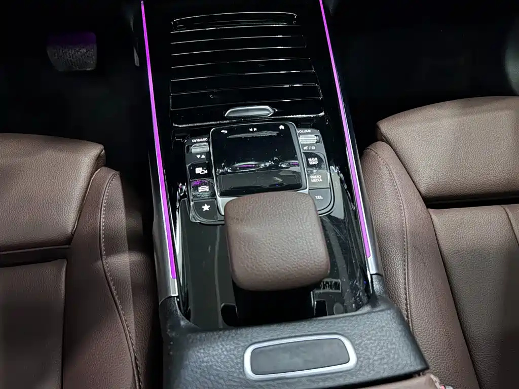 MERCEDES BENZ GLB 2022