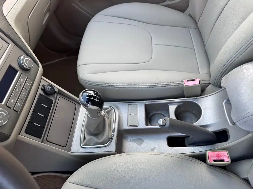 GEELY AUTO CLASSIC EMGRAND 2011