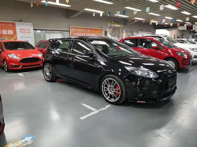 FORD FOCUS IMPORT 2014