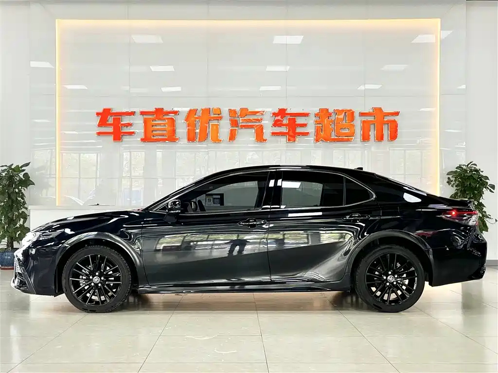 TOYOTA CAMRY 2022