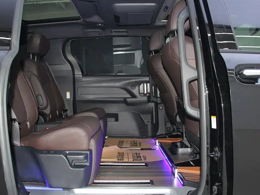 TOYOTA SIENNA SIENNA 2024