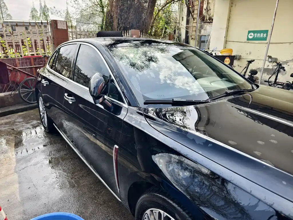 HONGQI H5 2023