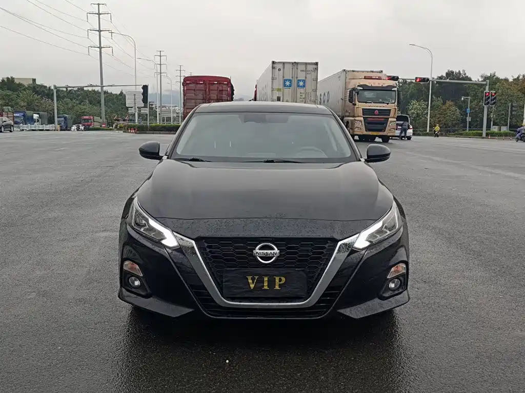 NISSAN TEANA 2022