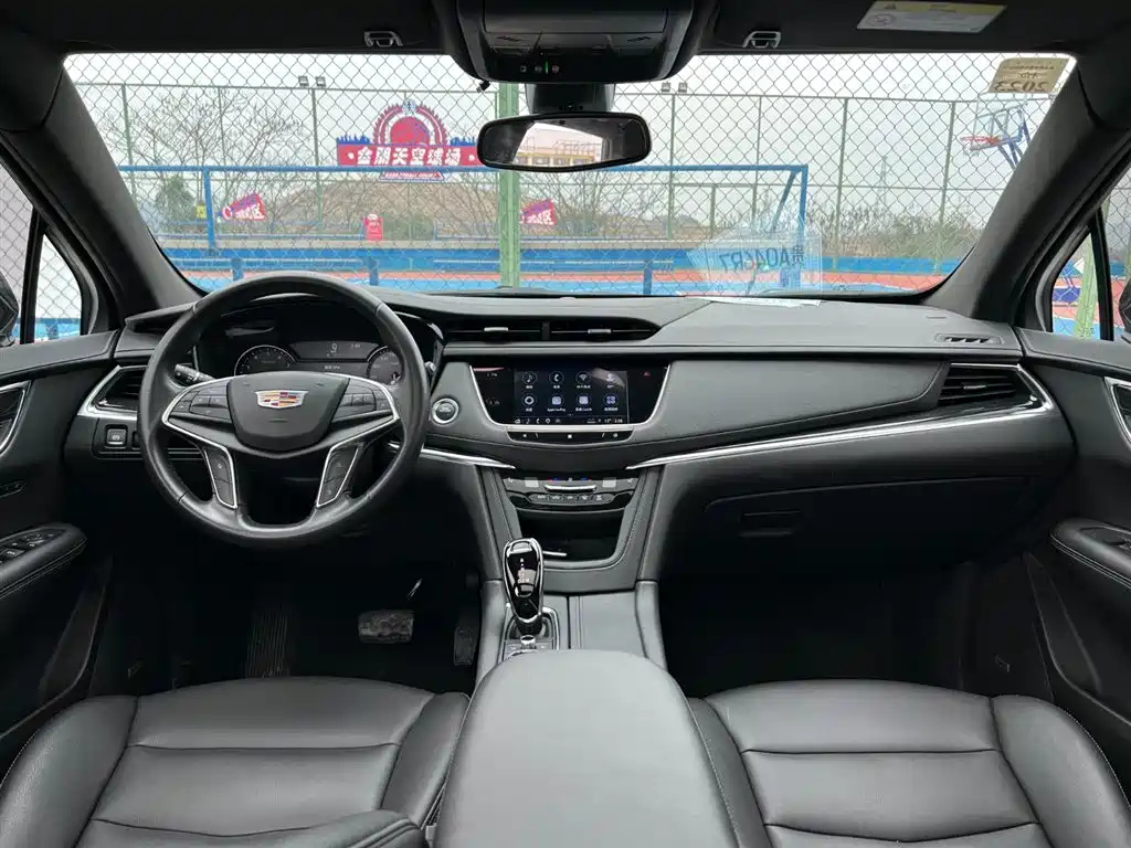 CADILLAC XT5 2021