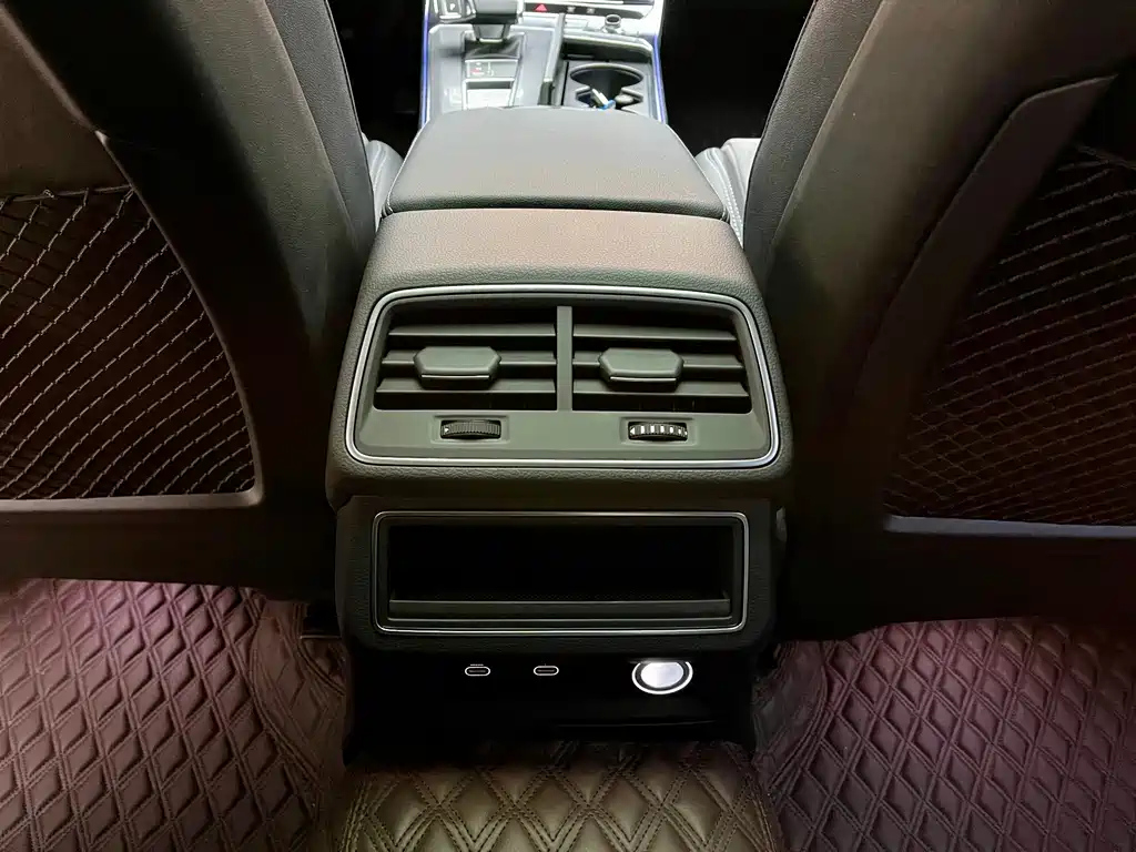 AUDI A6L 2023