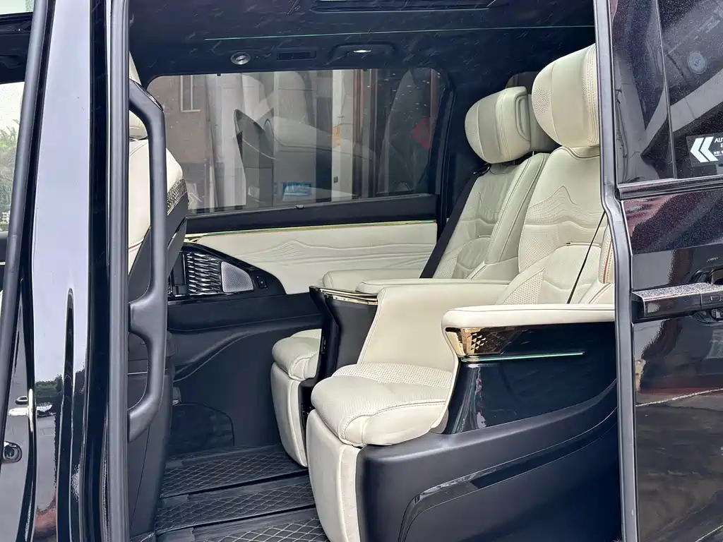 TRUMPCHI M8 2023