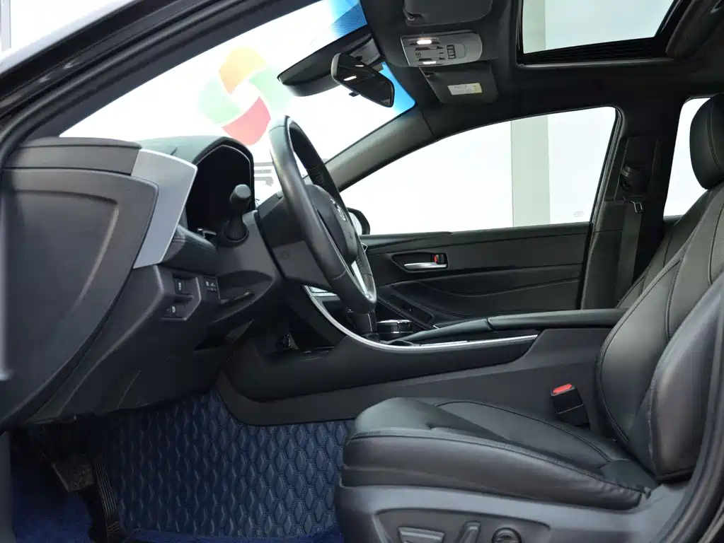 TOYOTA AVALON 2021