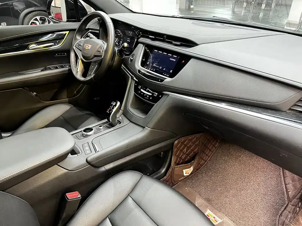 CADILLAC XT5 2022