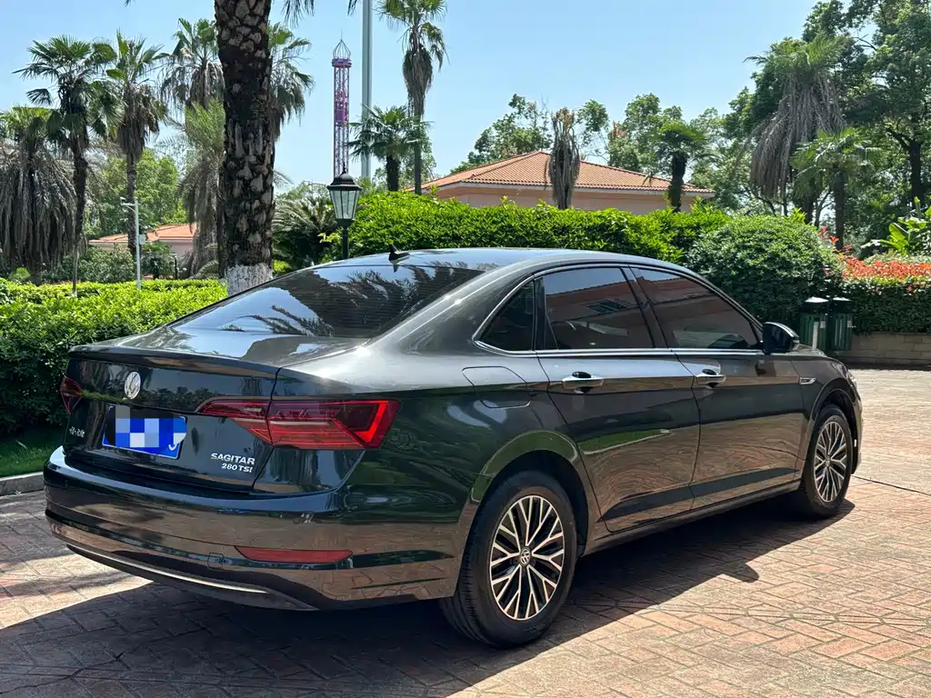 VOLKSWAGEN SAGITAR 2021