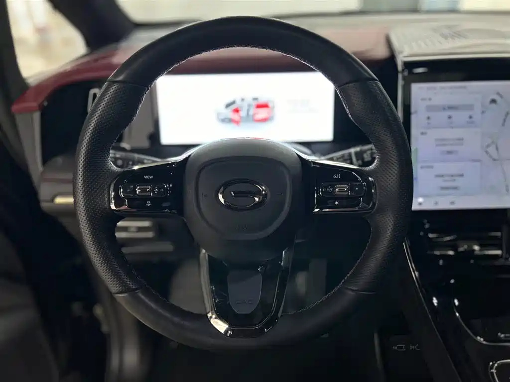 TRUMPCHI M8 2023