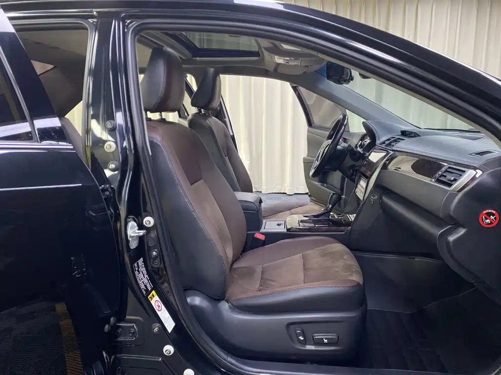 TOYOTA CAMRY 2017