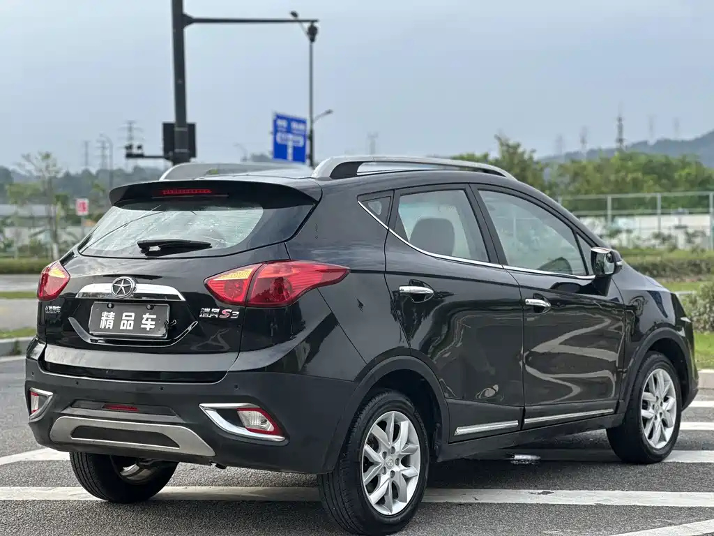 JAC REFINE S3 2015