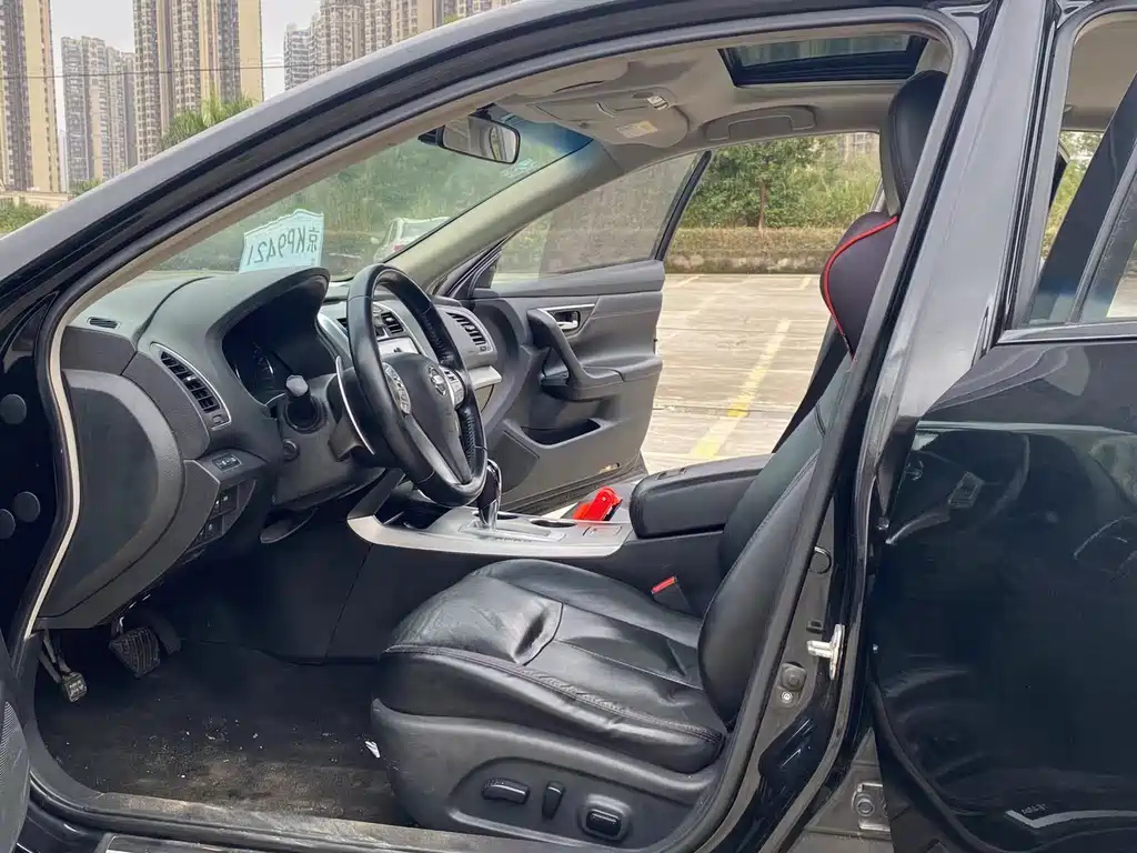NISSAN TEANA 2018