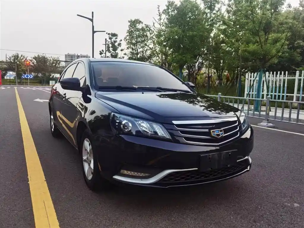 GEELY AUTO EMGRAND 2015