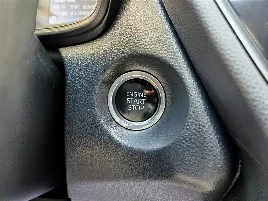 TOYOTA FRONTLANDER 2022