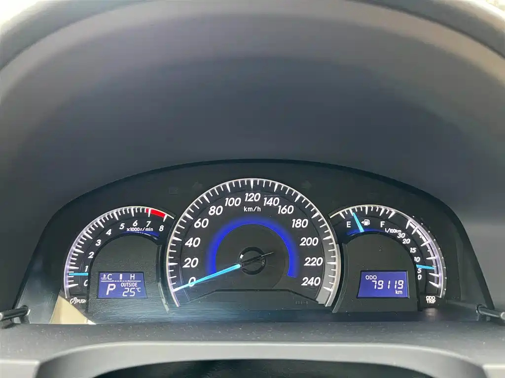 TOYOTA CAMRY 2017