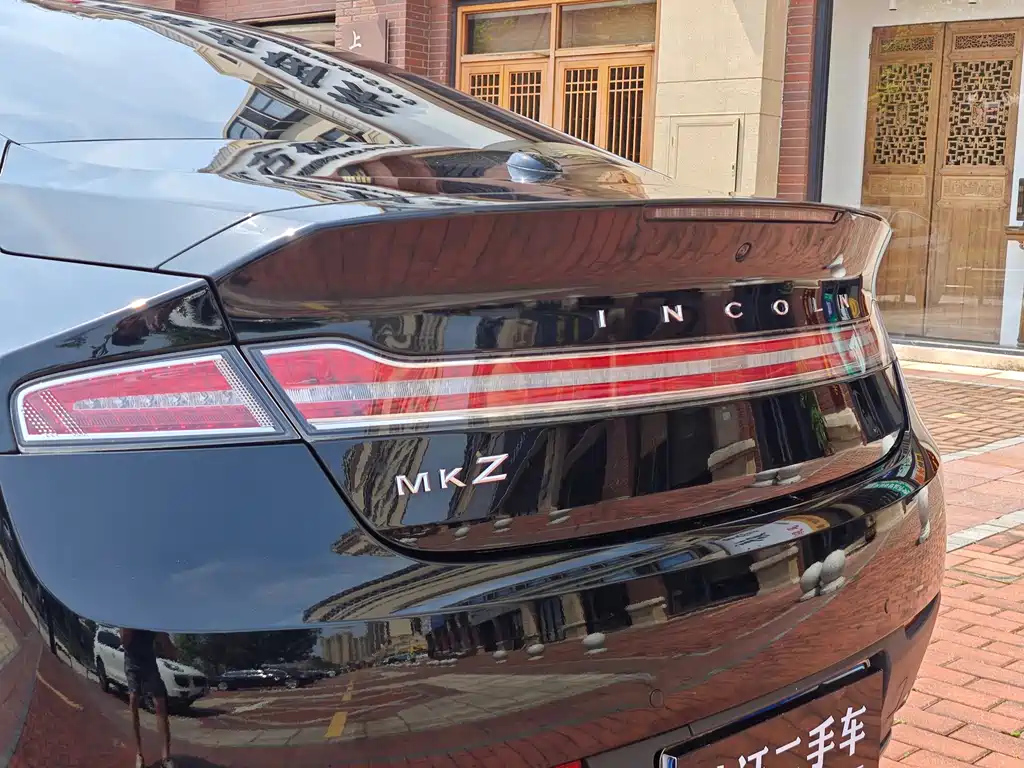 LINCOLN MKZ 2021
