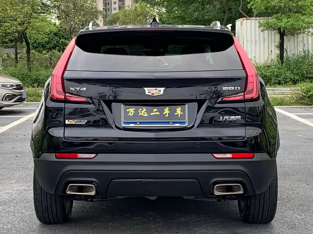 CADILLAC XT4 2021