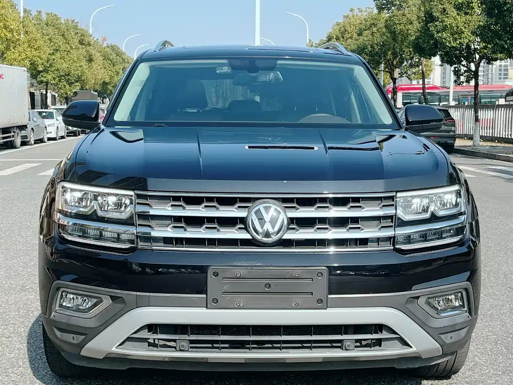 VOLKSWAGEN TOURAN 2019