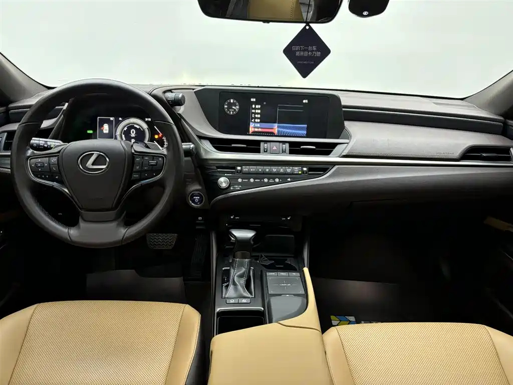 LEXUS ES 2021