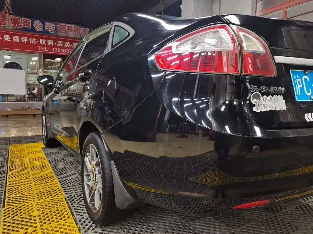 FORD FIESTA 2010