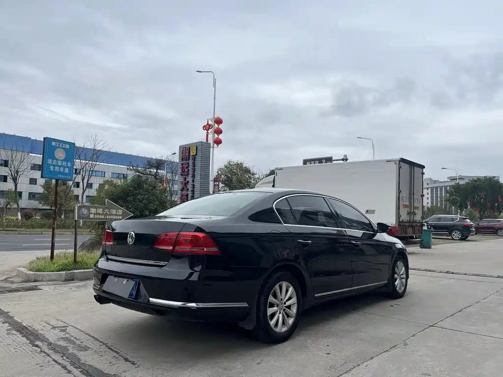 VOLKSWAGEN MAGOTAN 2016