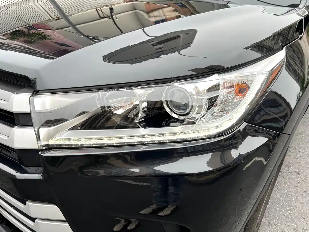 TOYOTA HIGHLANDER 2018